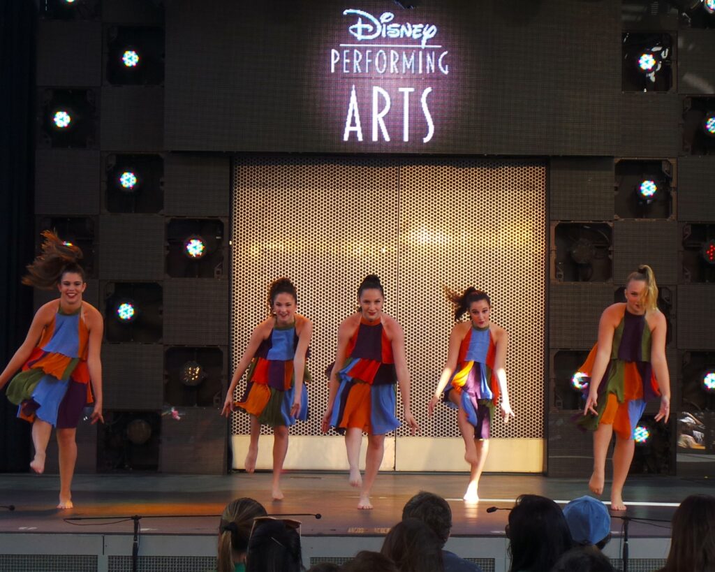 Dançar na Disney da California