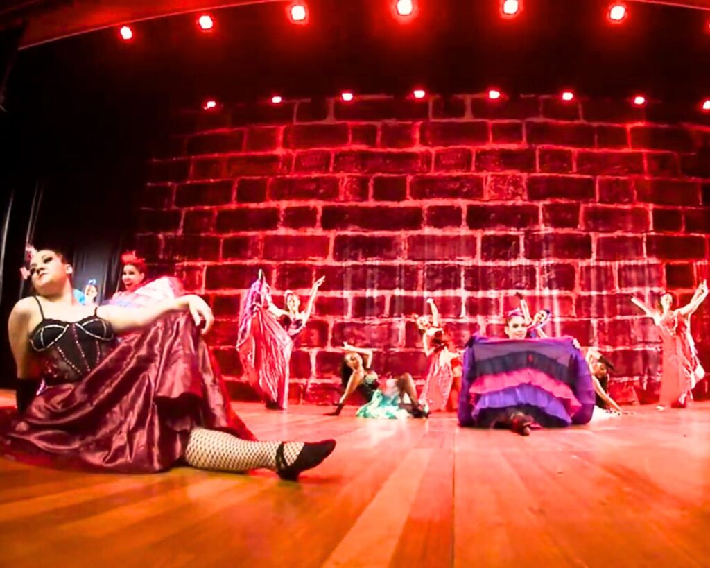 dançar no Hopi Hari