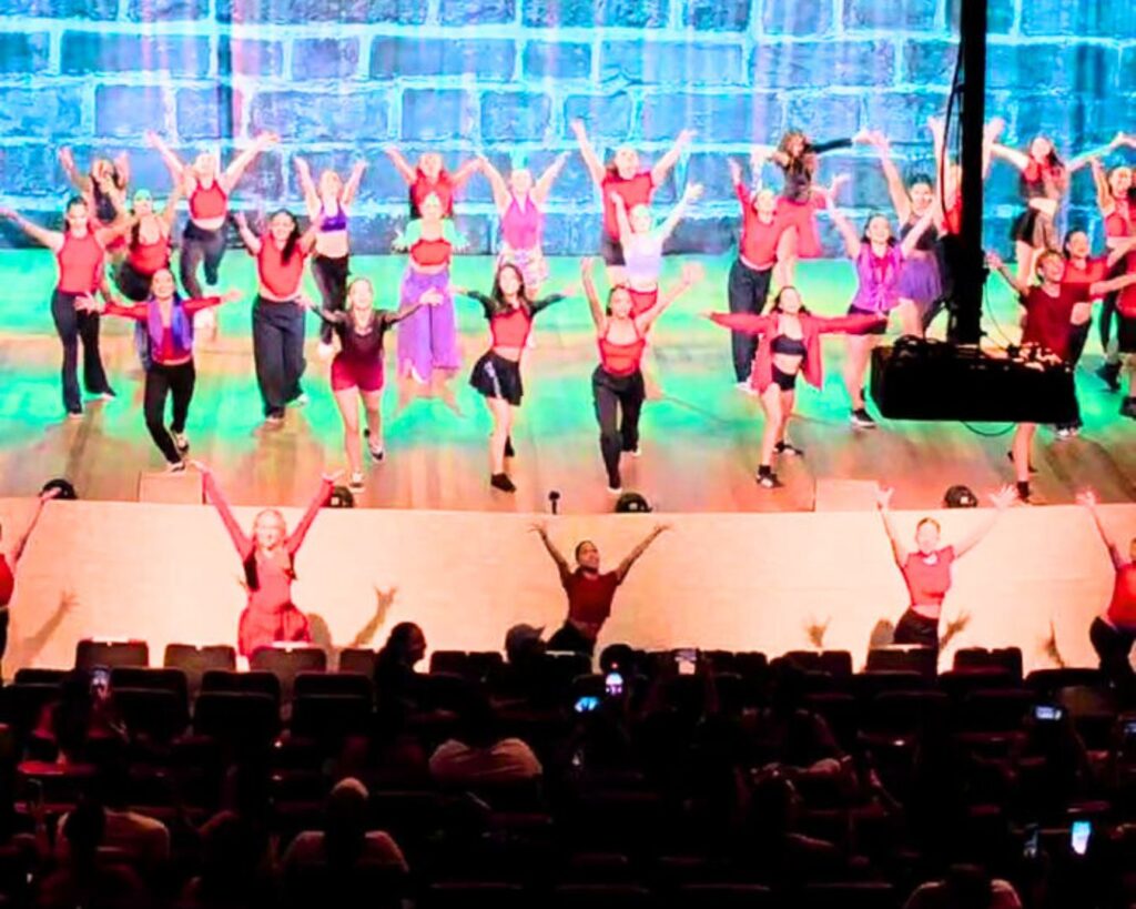 dançar no Hopi Hari